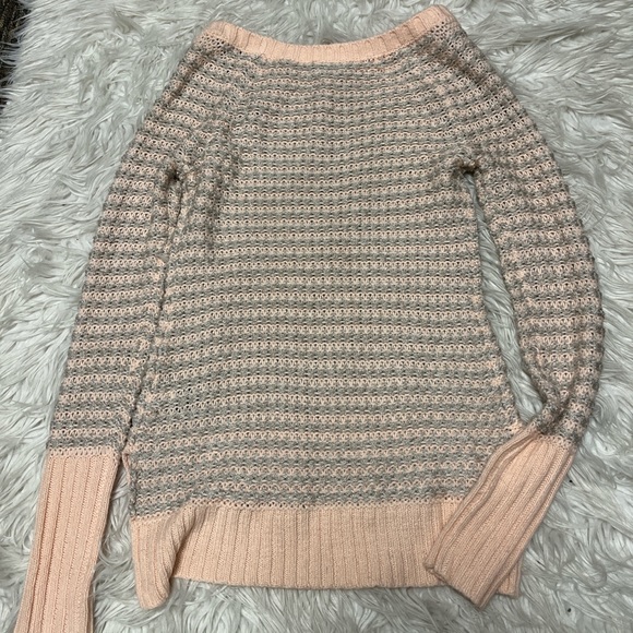 Bebe Sweater - Picture 4 of 4